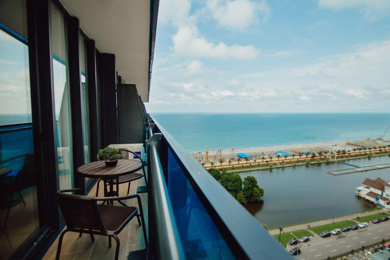 Nuage - 1St Line Sea View Apartments Батуми Экстерьер фото