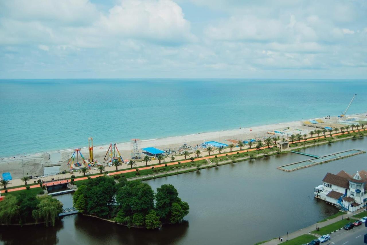 Nuage - 1St Line Sea View Apartments Батуми Экстерьер фото