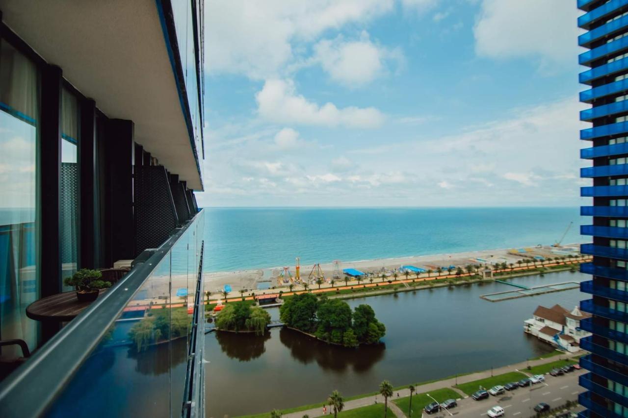 Nuage - 1St Line Sea View Apartments Батуми Экстерьер фото