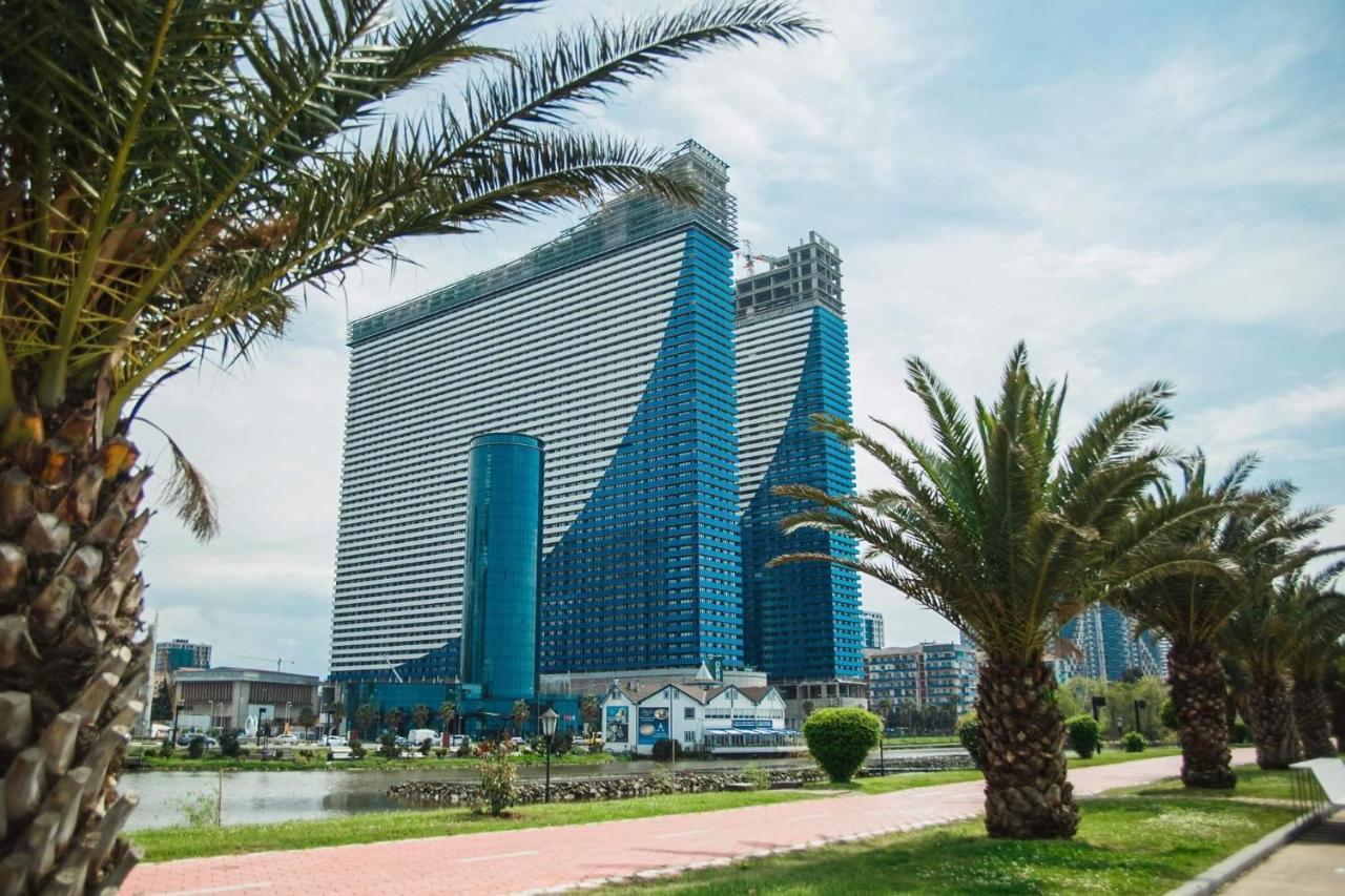 Nuage - 1St Line Sea View Apartments Батуми Экстерьер фото